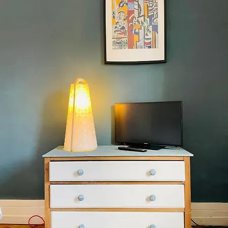 Luxury Studio Located In The Center Apartment Tours